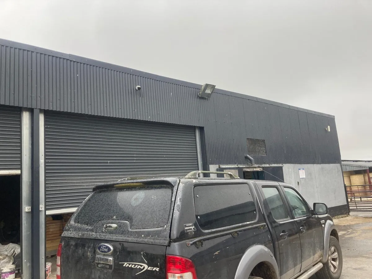 Cover for Ford ranger pickup - Image 1