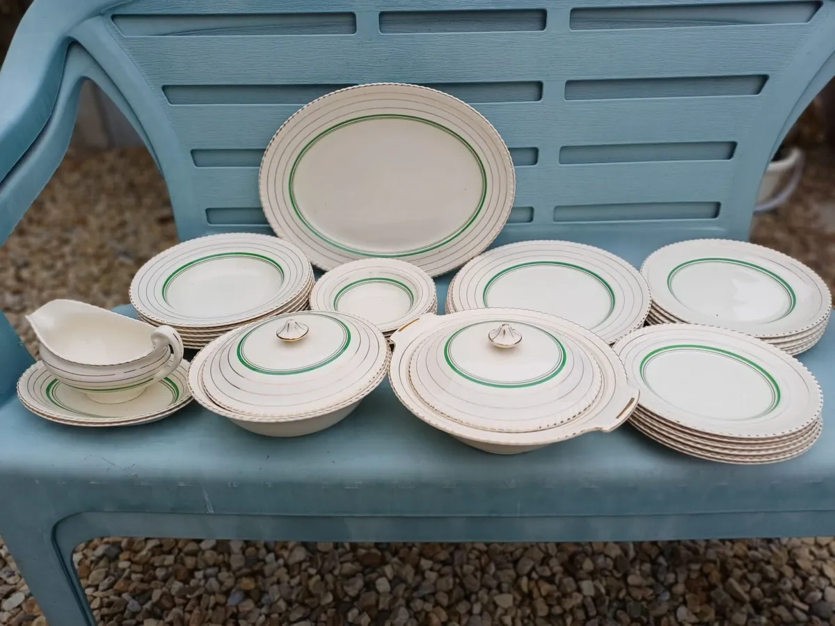 1940s Art Deco Johnson Brothers Dinner Set - Image 1