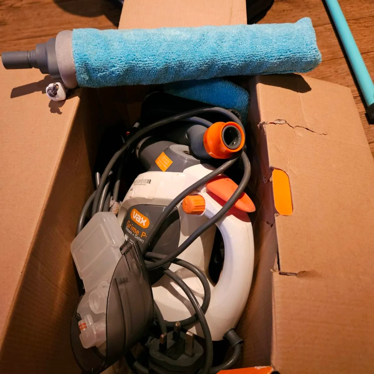 Vax steam cleaner - Image 2