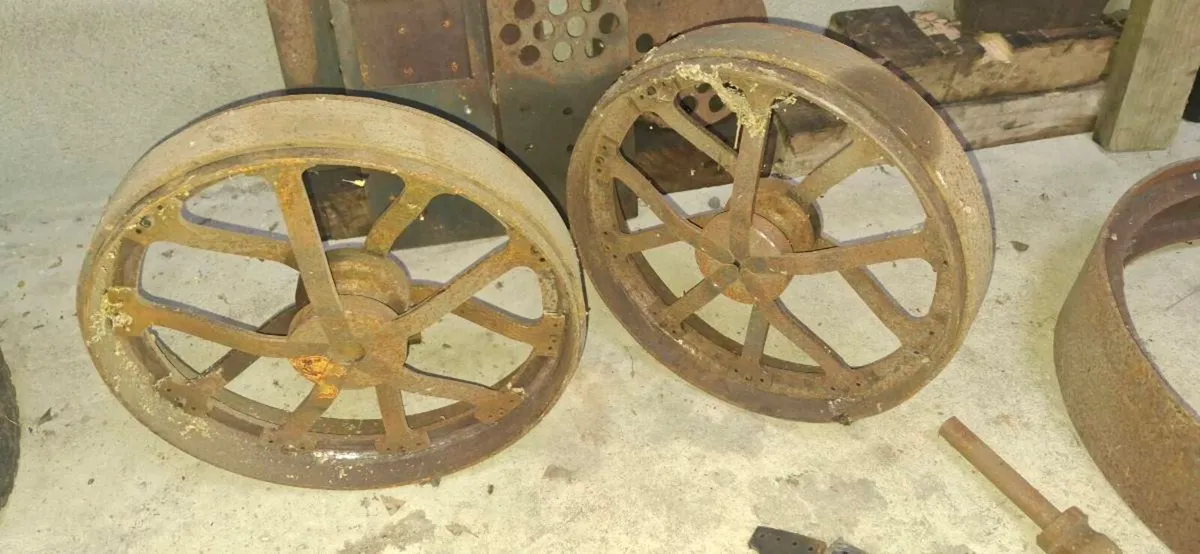 Steam engine parts - Image 1
