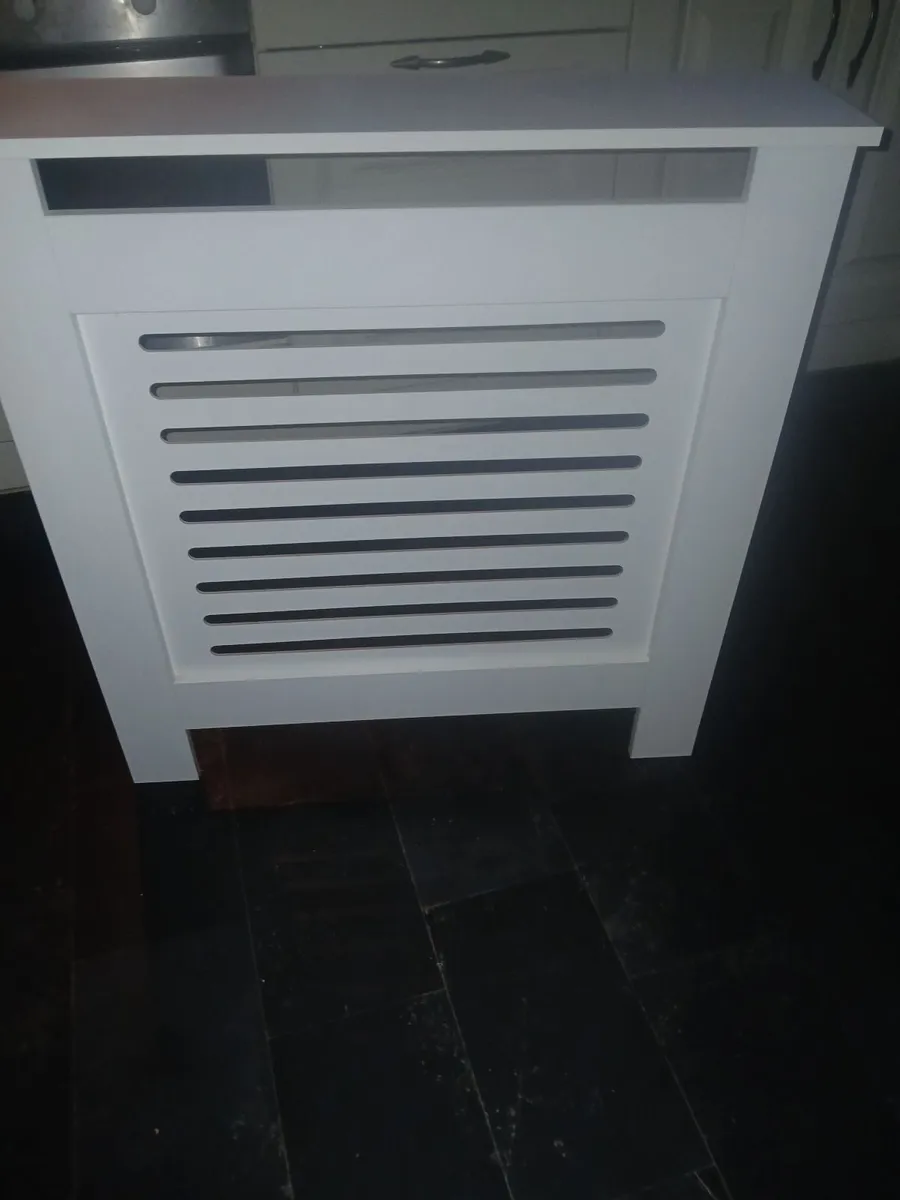 Radiator cover - Image 1