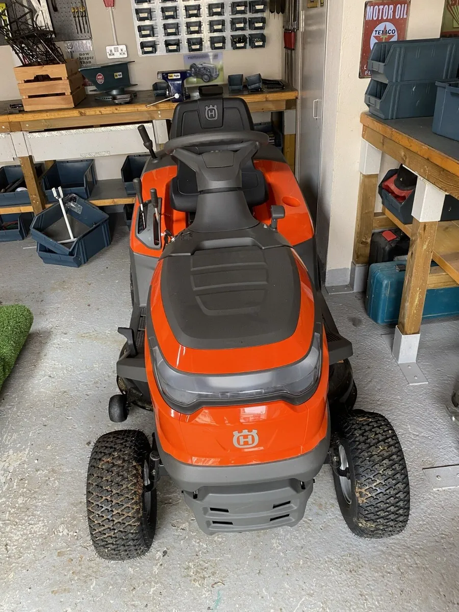 HUSQVARNA TC112 RIDE ON LAWNMOWER - Image 1