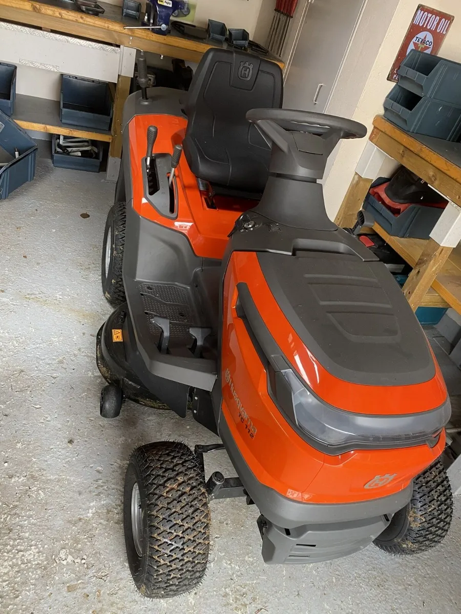 HUSQVARNA TC112 RIDE ON LAWNMOWER - Image 2
