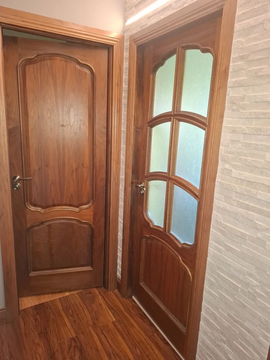 Deanta door/ solid walnut - Image 1