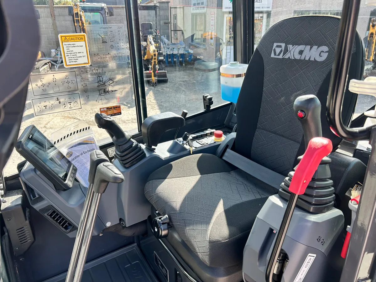 New XCMG excavators - Image 4