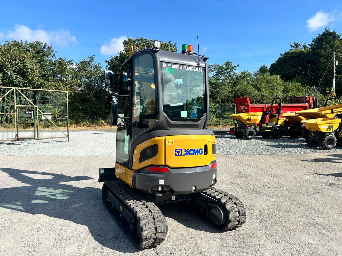 New XCMG excavators - Image 3