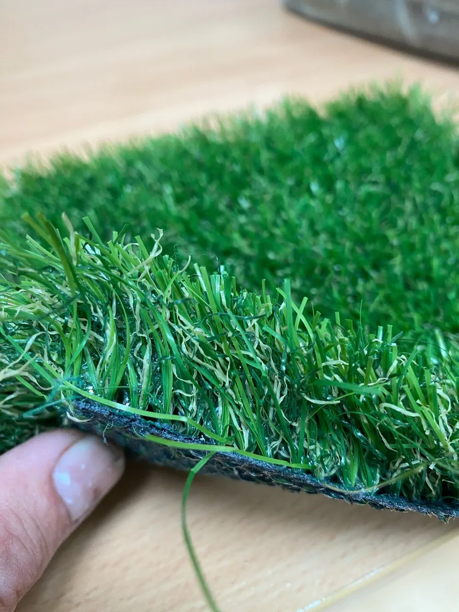 Grass. Quality Artificial Grass - Image 2