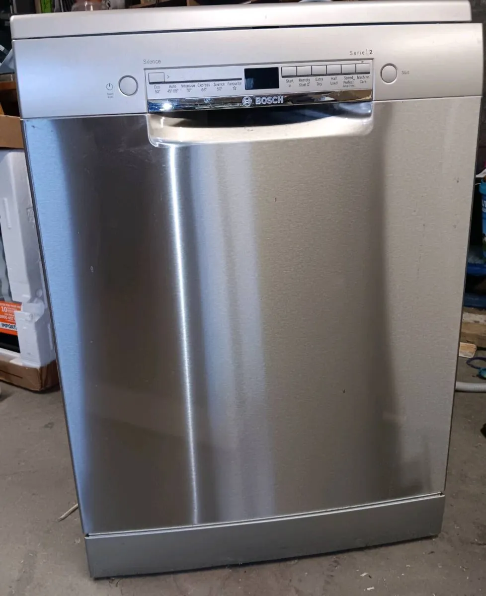 Electric Hob and Dishwasher. - Image 3