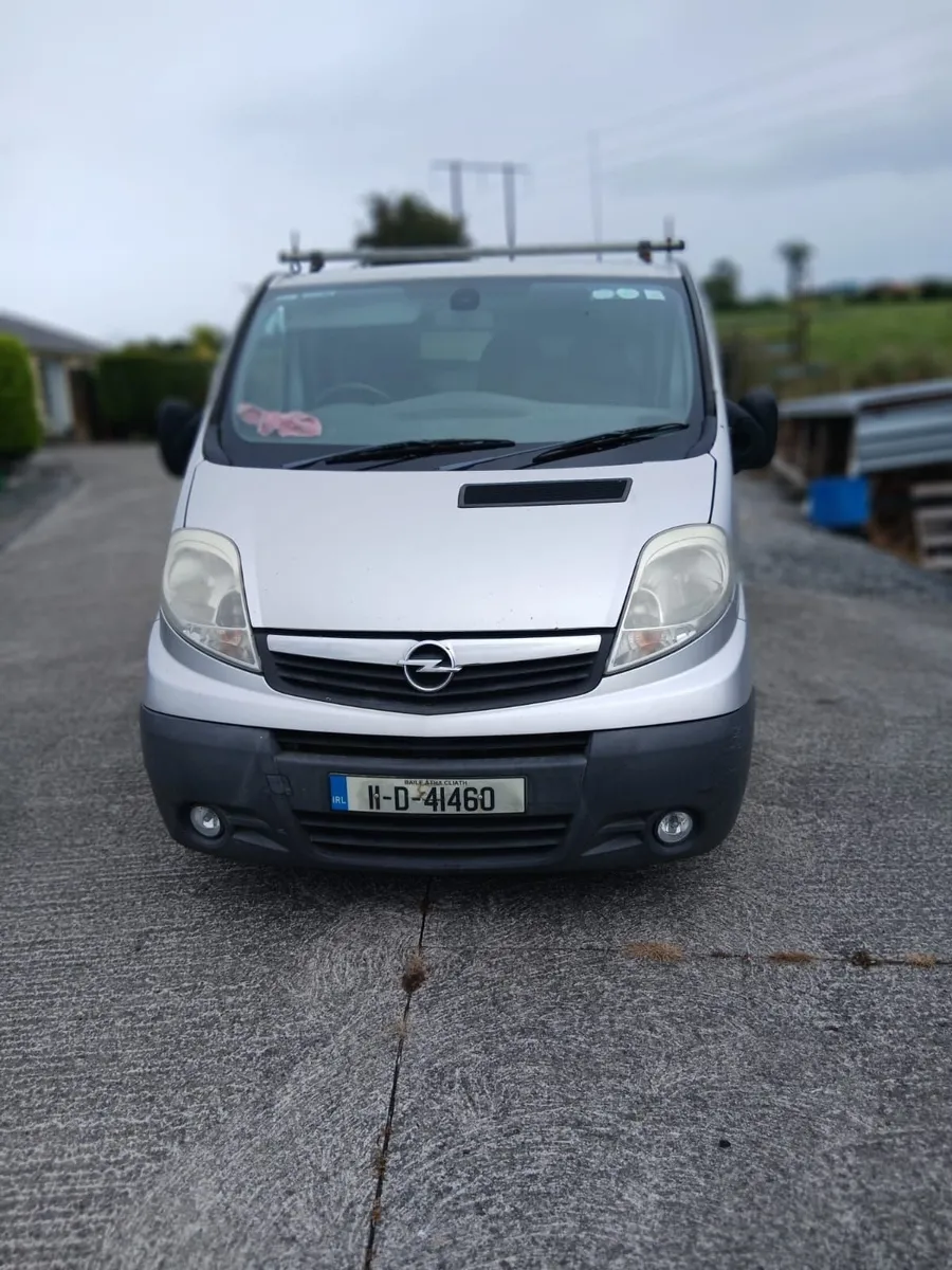Opel Vivaro 2011 - Image 1