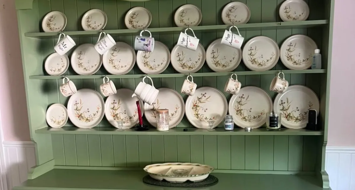 Large Vintage Harvest 1418 Dinner Set - Image 2
