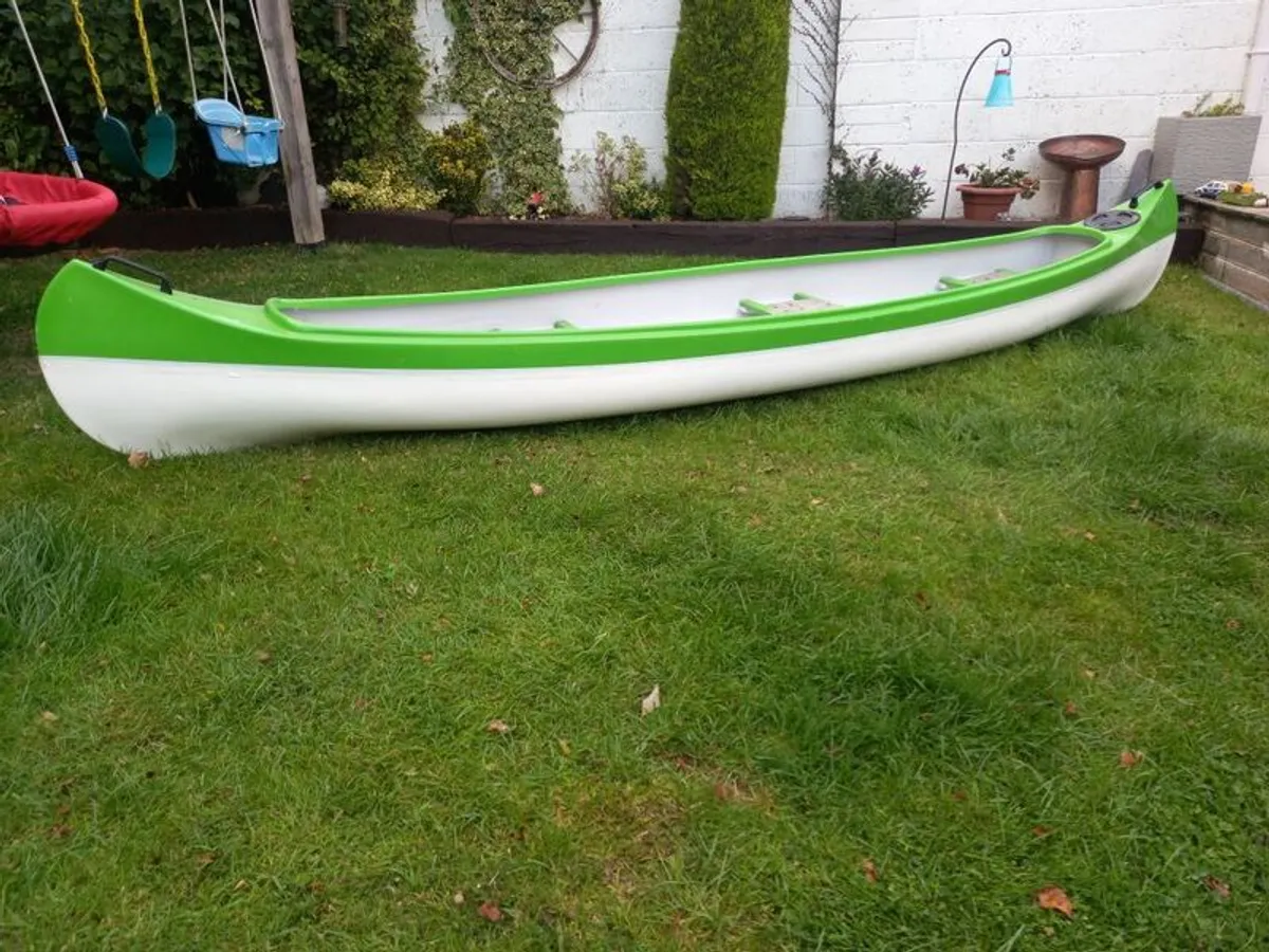 13ft fibreglass canoe - Image 1