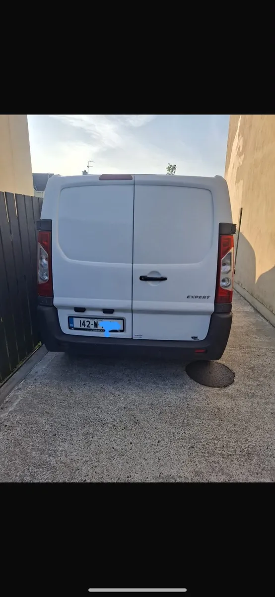 Van - Image 1