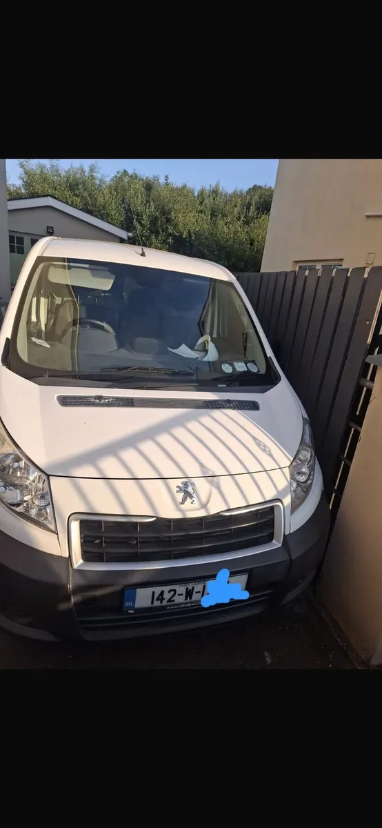 Van - Image 2
