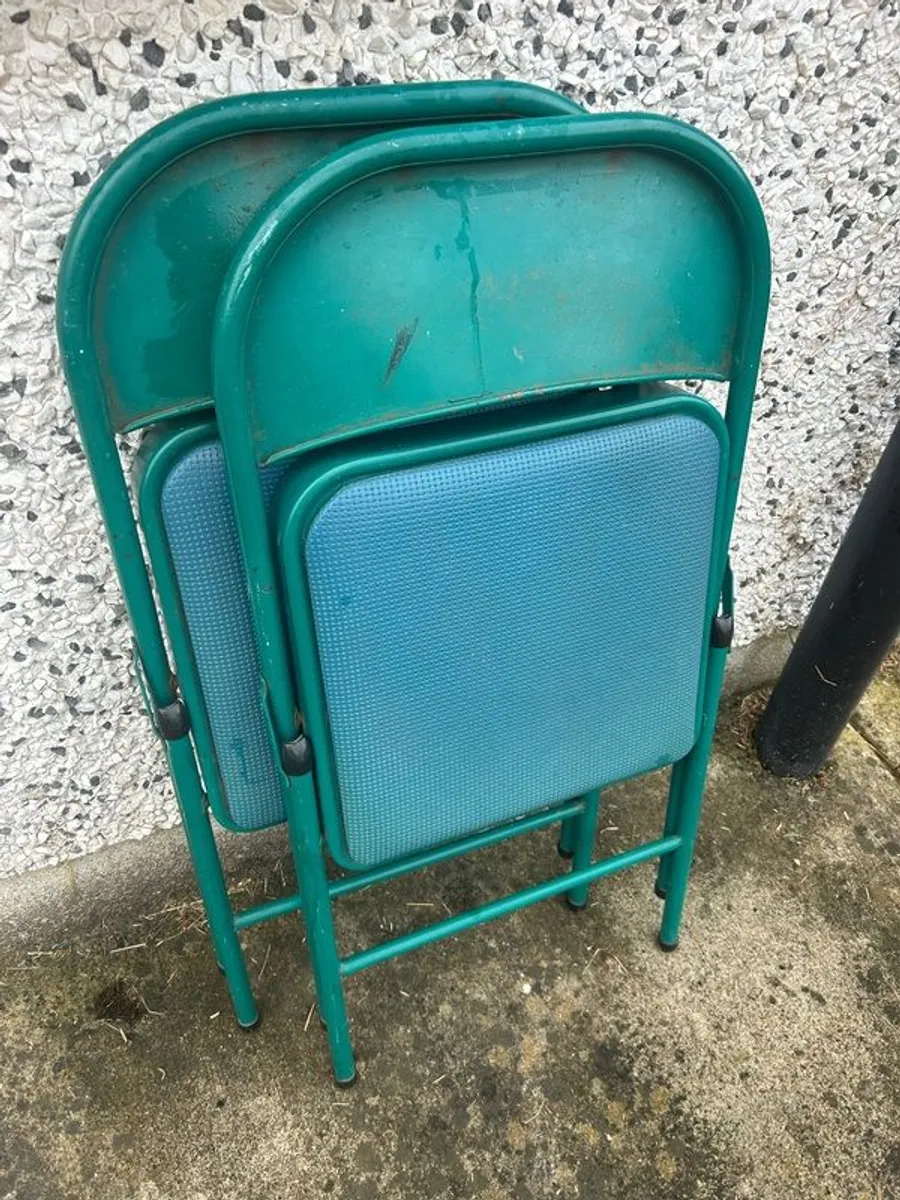 Folding Chairs - Image 4