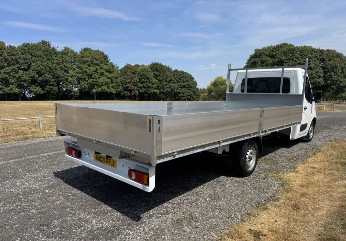2021 Nissan NV400 Dropside Van - Image 3