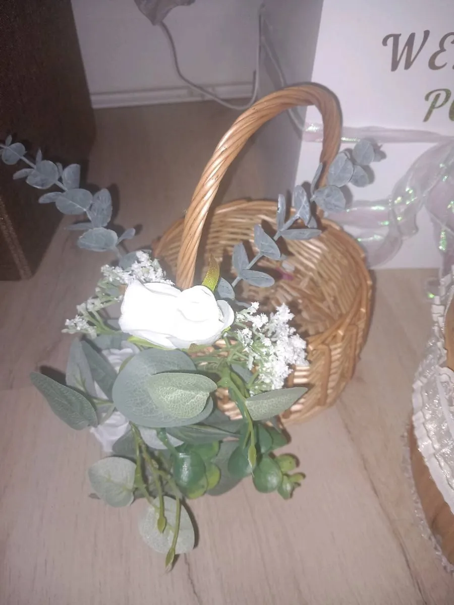 Wedding post box and baskets - Image 3