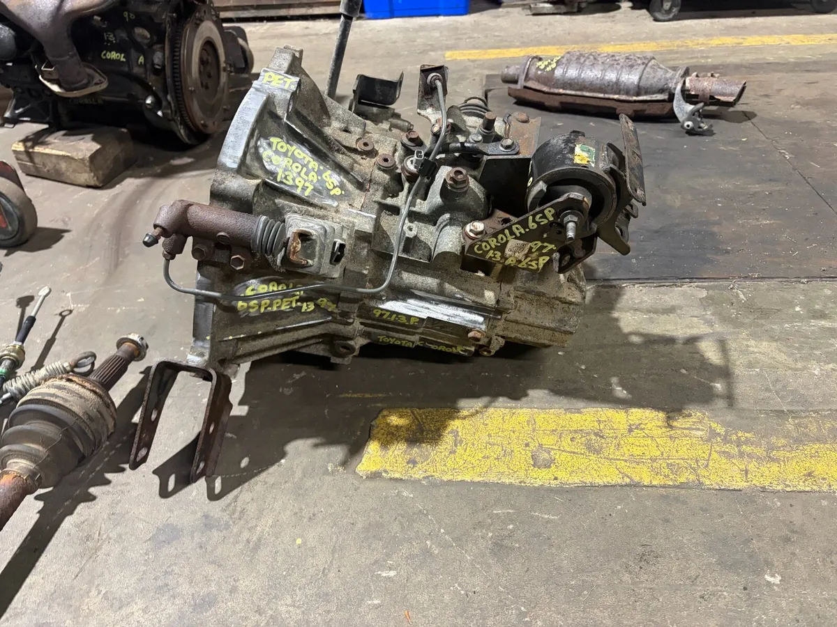 1998 Toyota Corolla 6 speed gearbox - Image 2