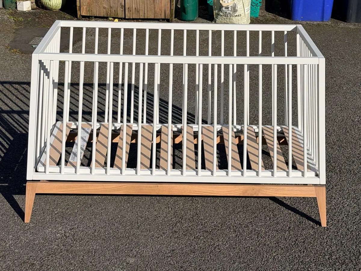 Leander crib - Image 1