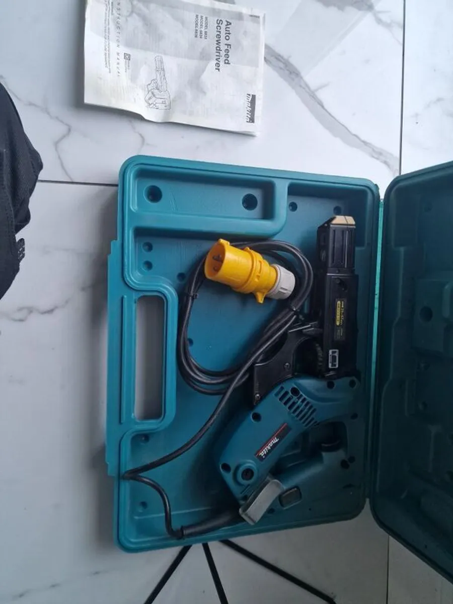 makita nail gun - Image 2