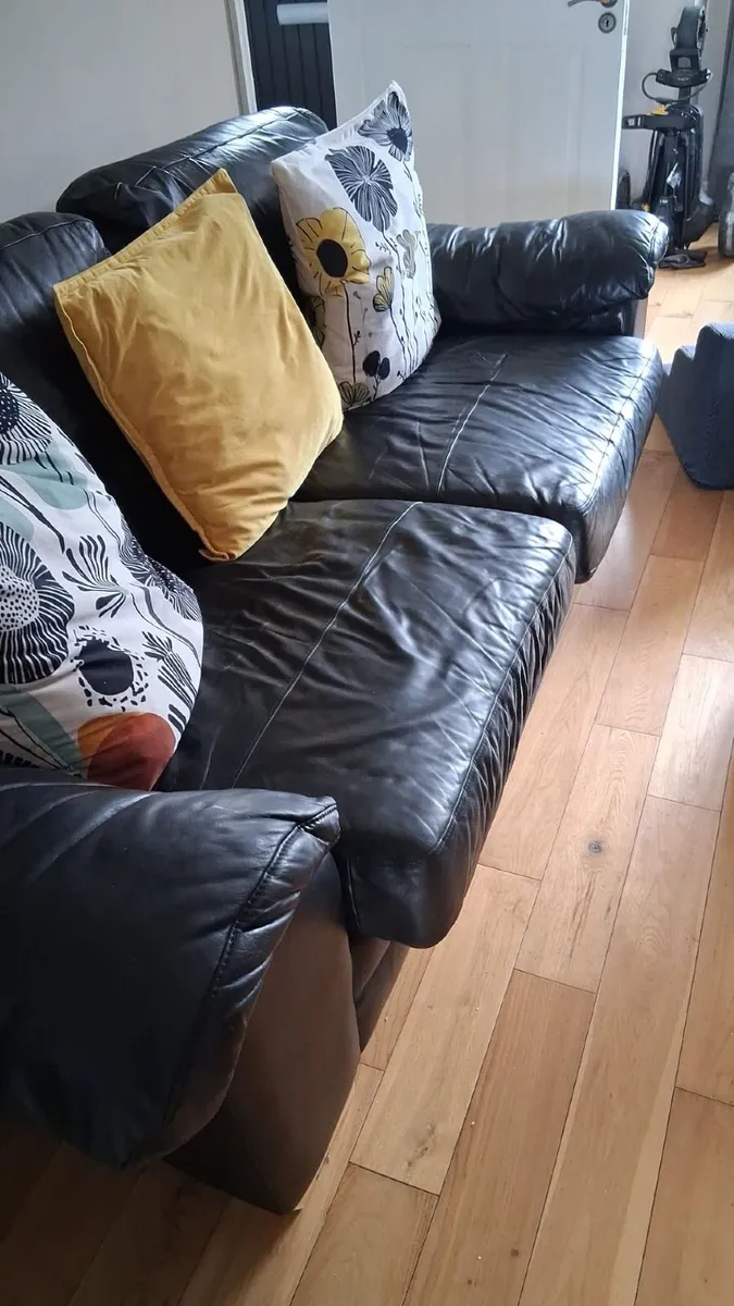 Leather sofa - Image 1