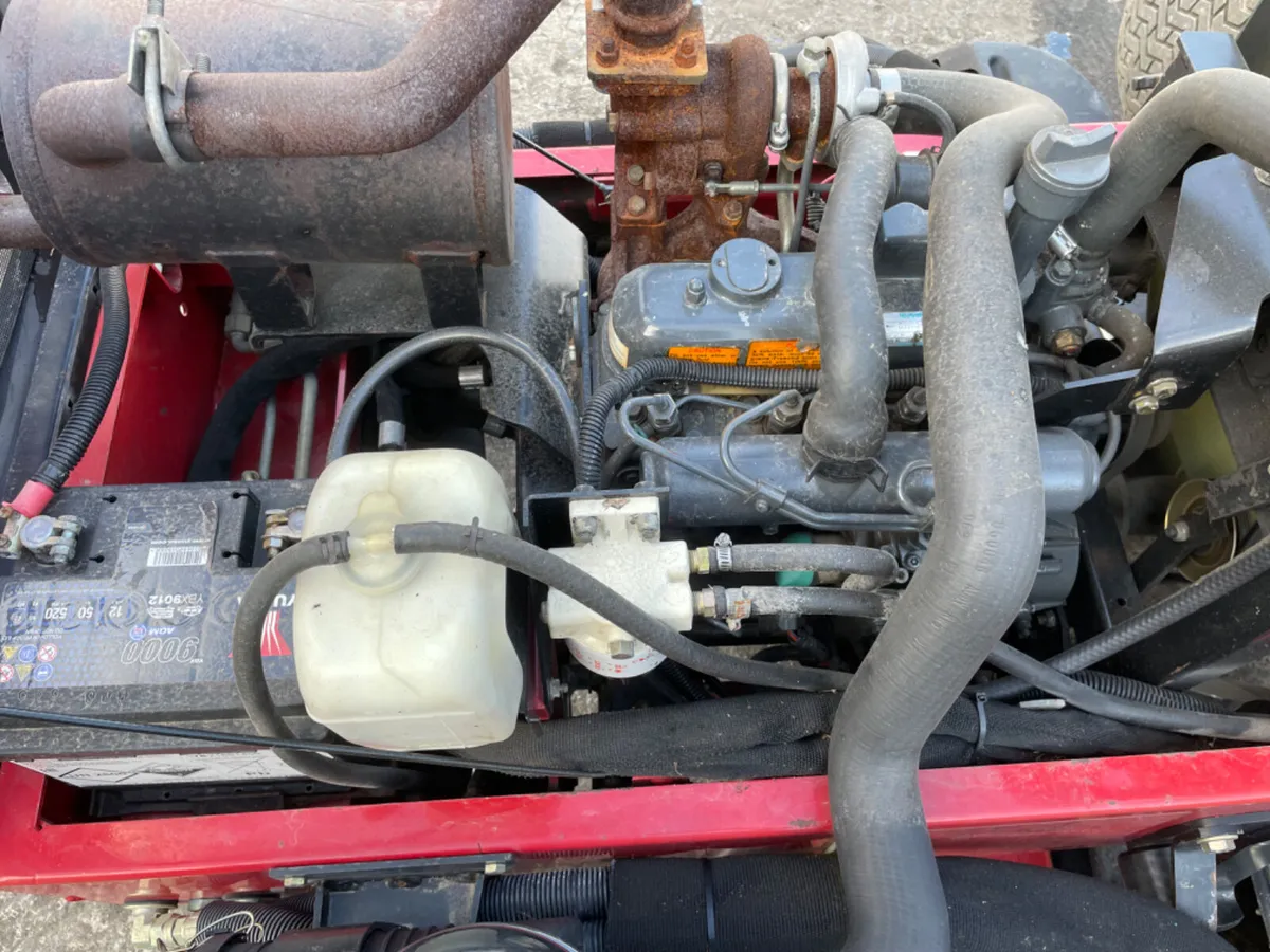 Toro 5500D 100” cylinder mower - Image 4