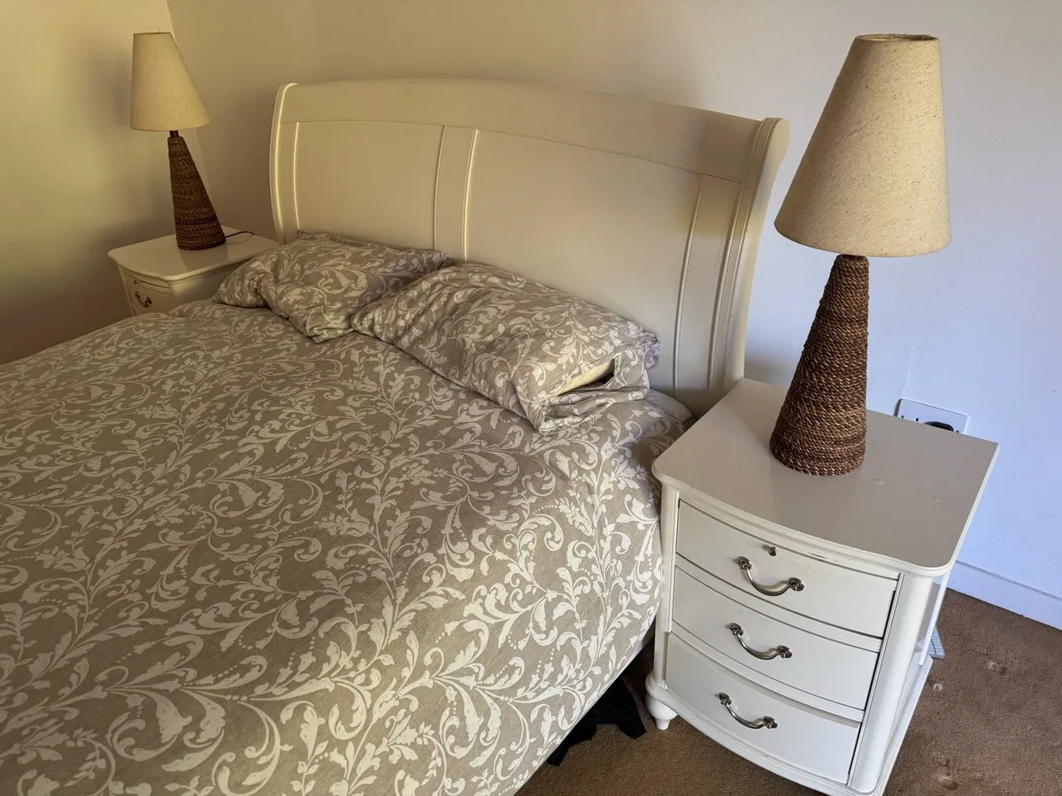 Kingsize Bed - Lockers - Mattress - From Casseys - Image 2