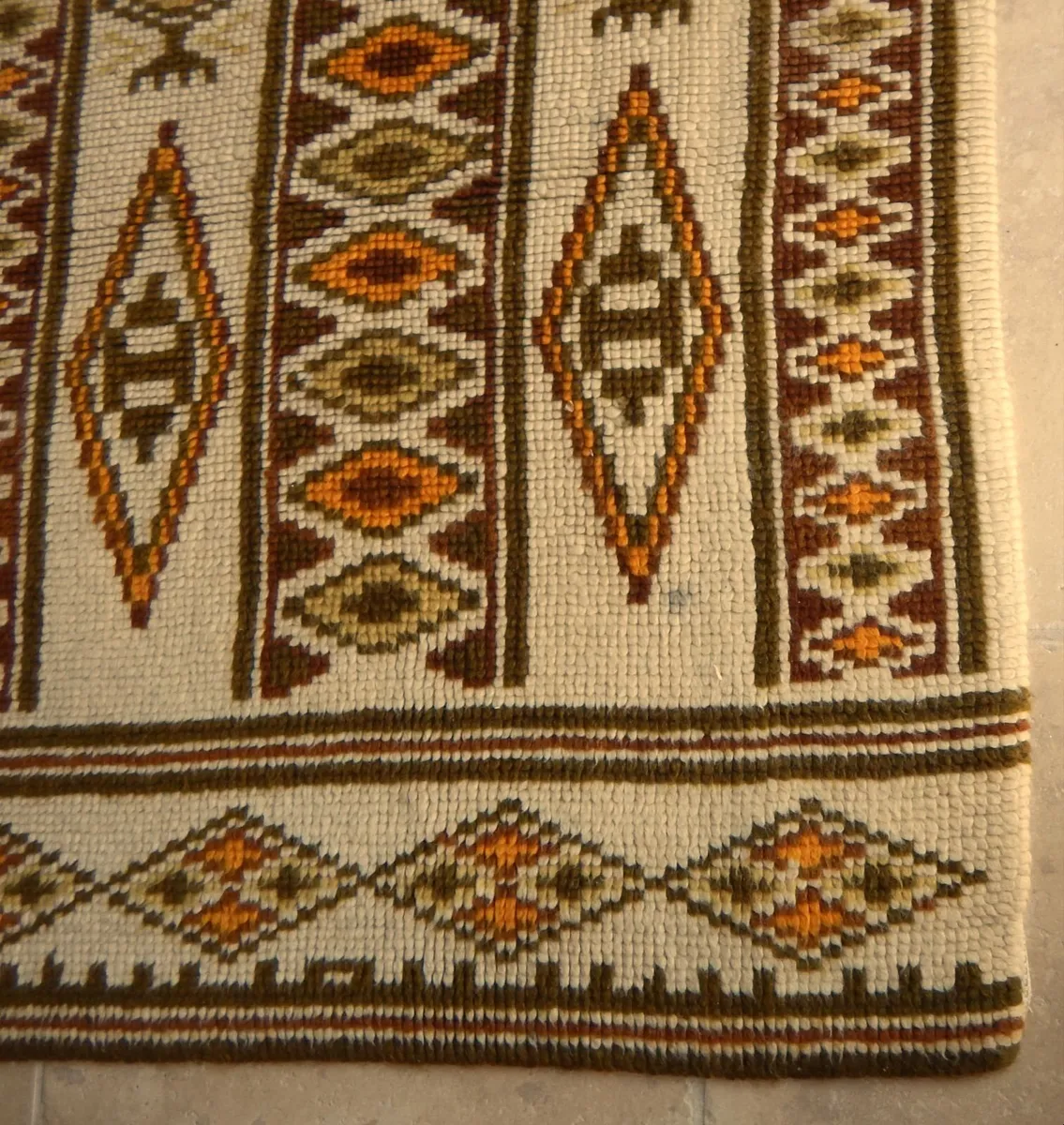 Large Pure Wool Aztec Design Rug - Image 3