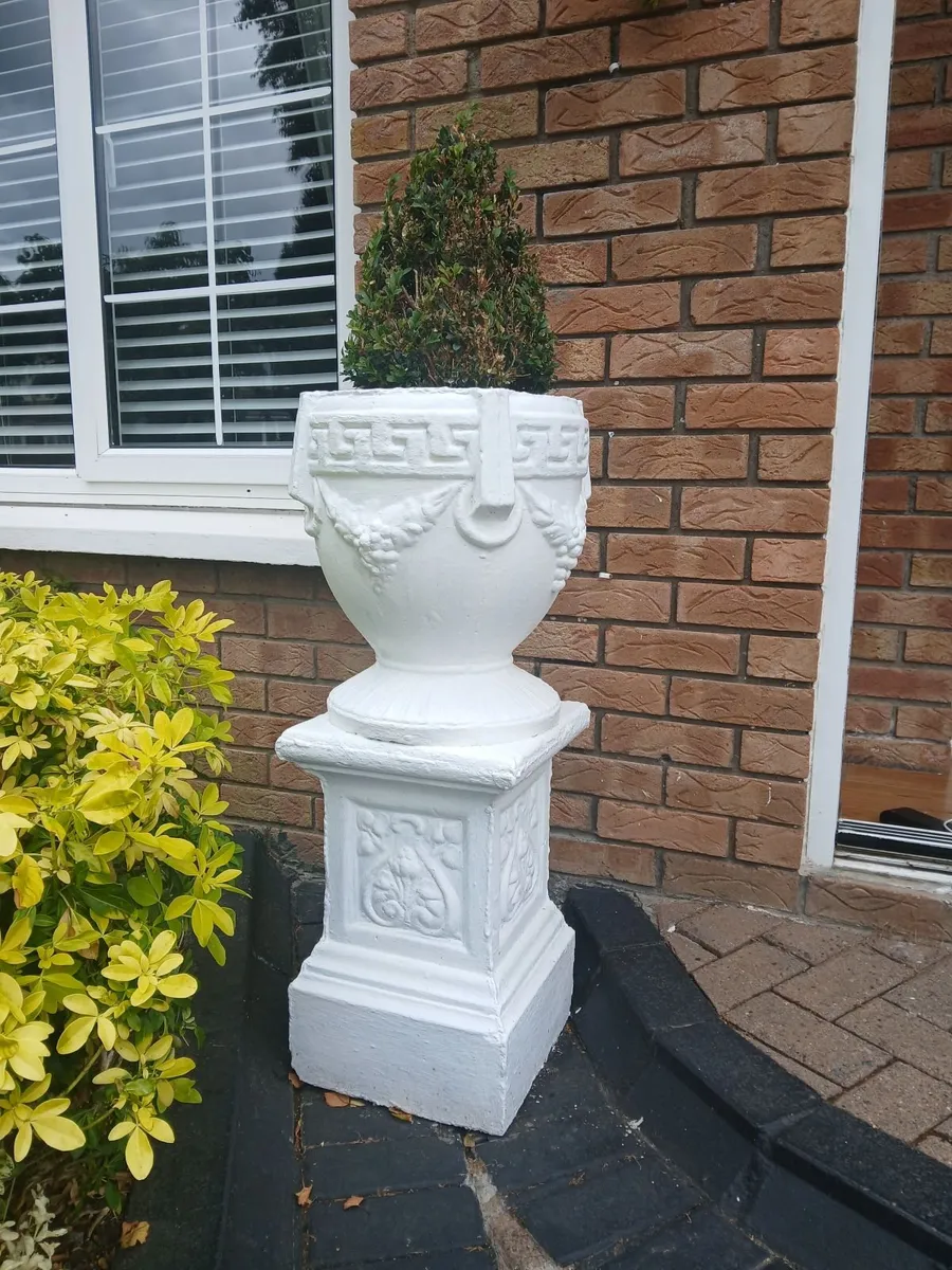 2 Large stone planters for sale - Image 1