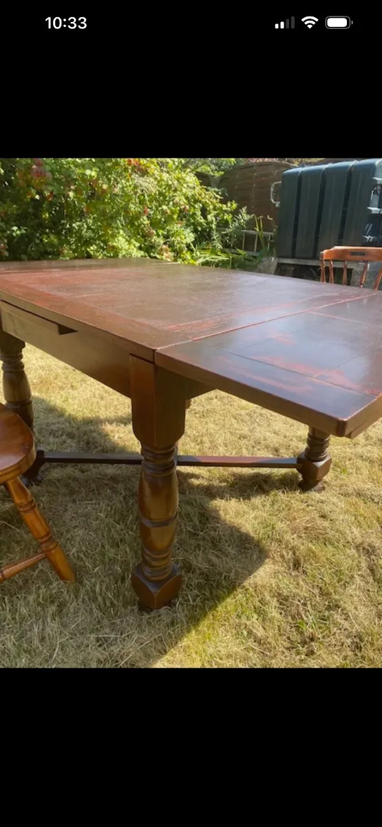 Dining Table & chairs - Image 2