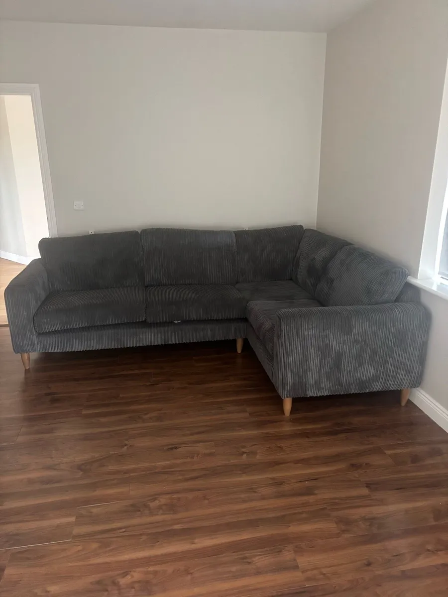 Couch and arm chair - Image 1