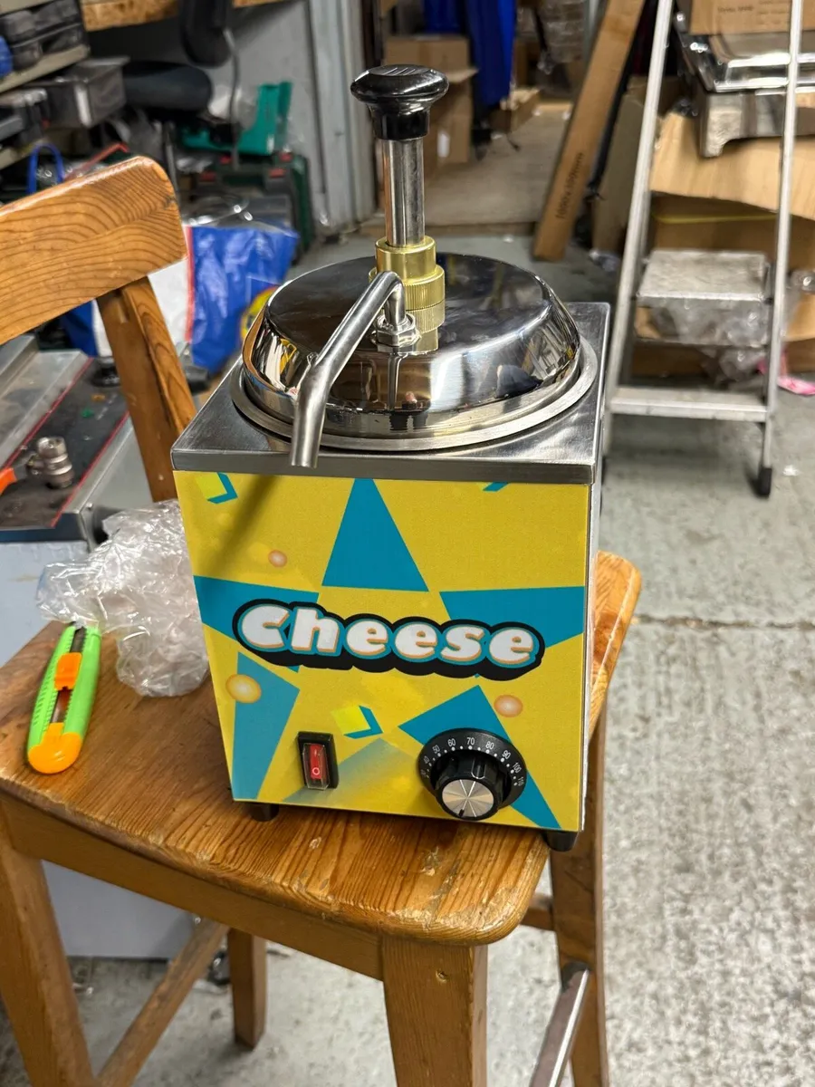 Warm cheese Bain Marie dispenser with pump - Image 1