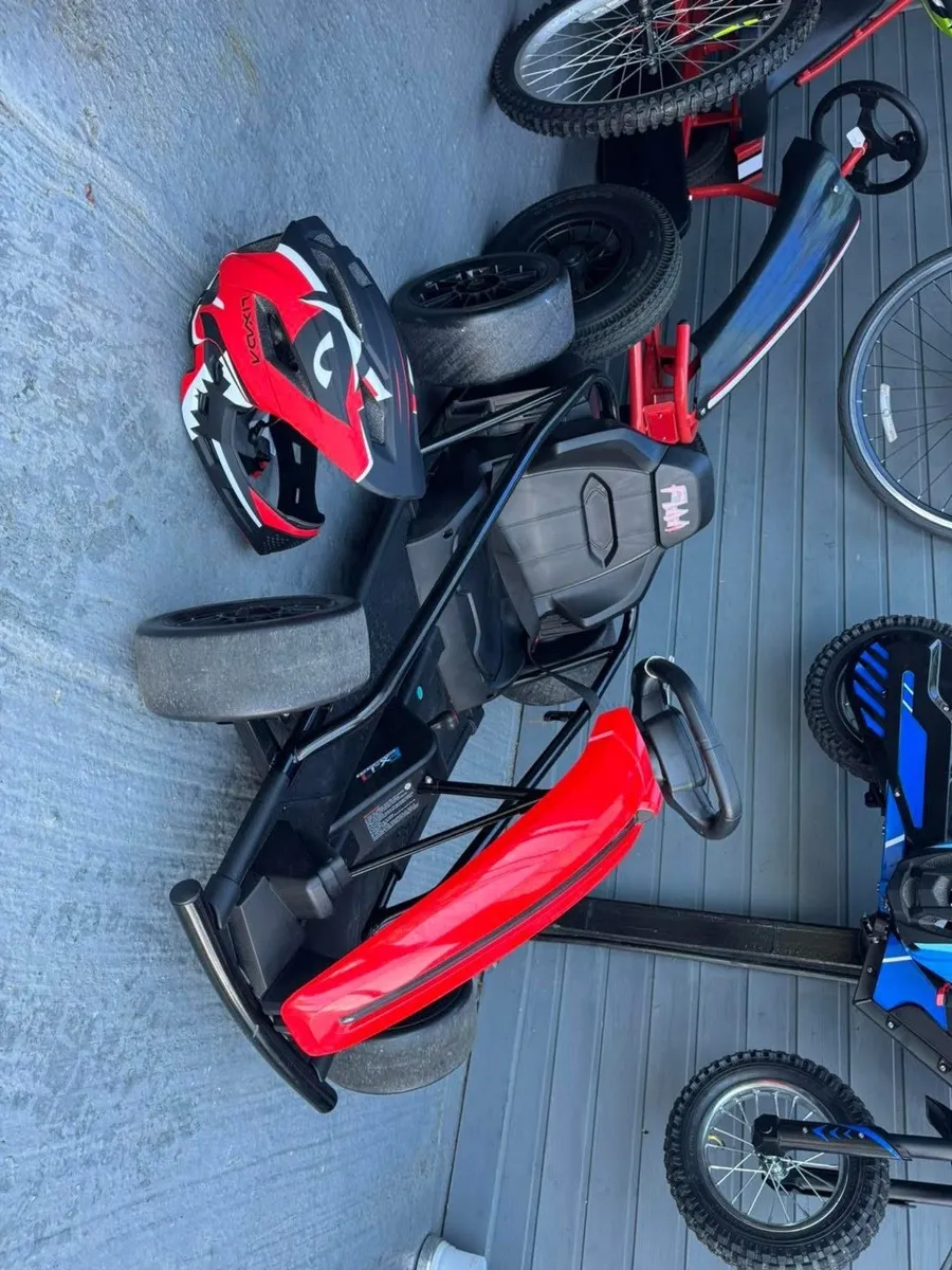Drifter 24v Electric Go Kart in red and blue. - Image 2