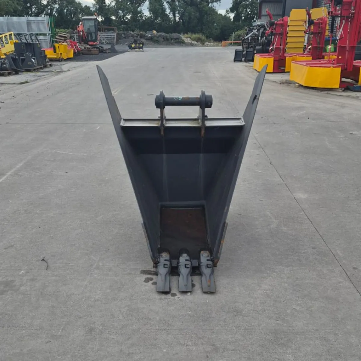 Excavator Mounding Open Drain Buckets - Image 4