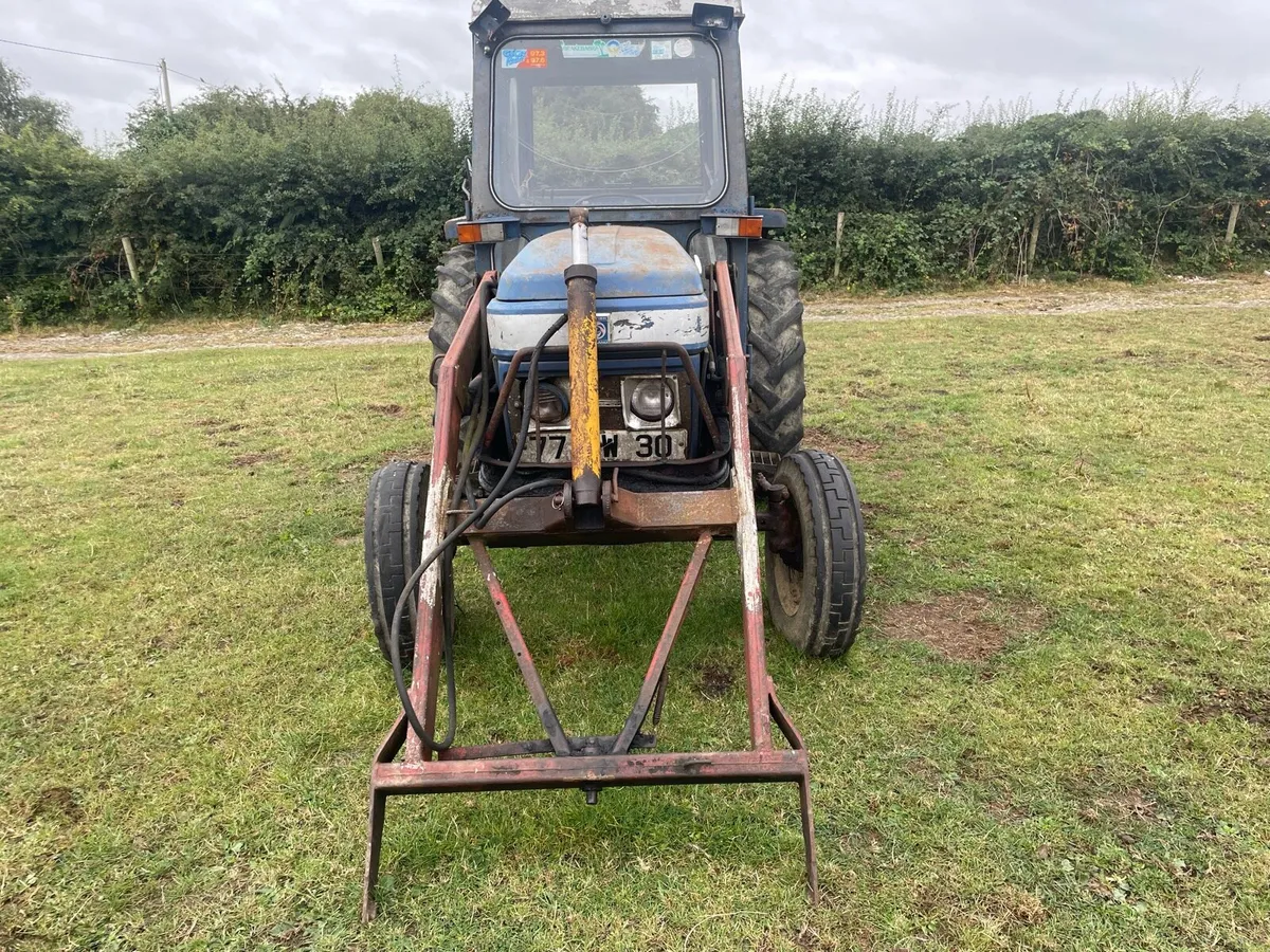 Leyland 262 with loader , needs a clutch - Image 4