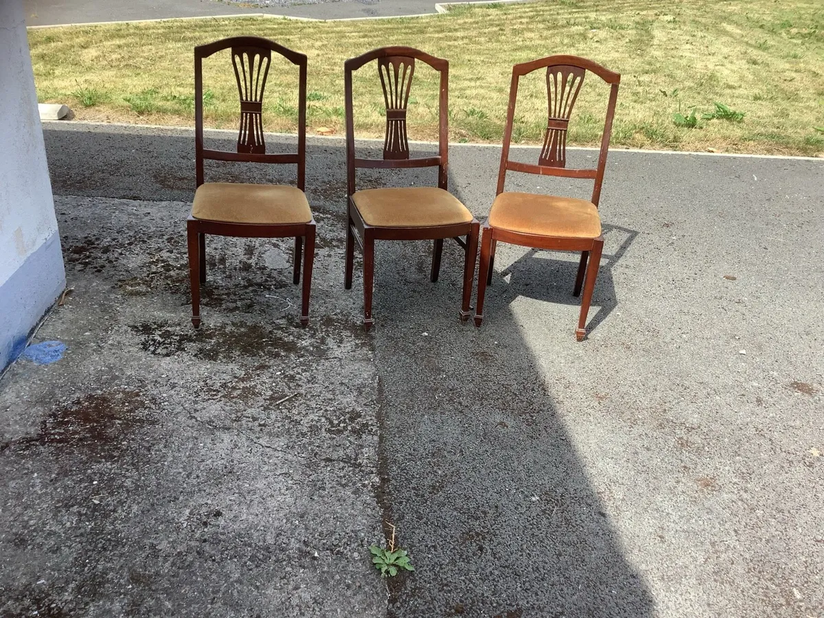 One Mahogany carver chair +3 dining ones ,€25 for - Image 4