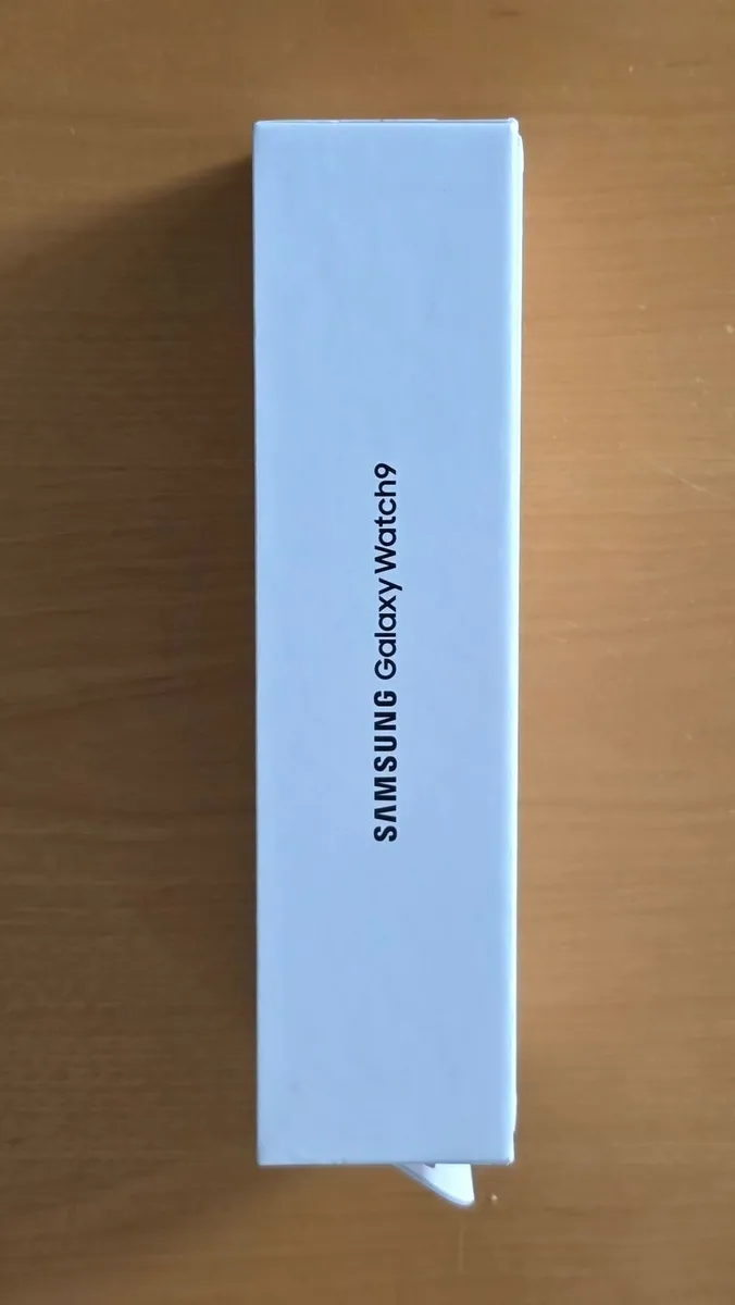 Samsung Galaxy Watch 9 40mm Cellular (LTE | 4G) - Image 2