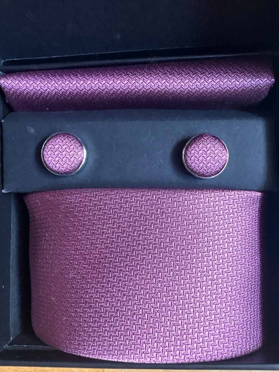 Two Brand new tie and cufflinks sets - Image 3