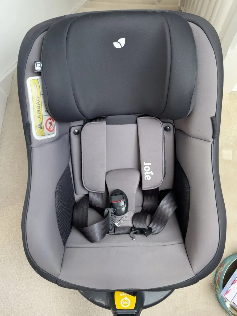 Two Joie i-Spin 360 i-size ISOFIX car seats - Image 2