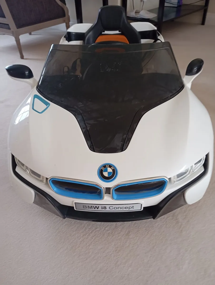 Toy car - Image 1