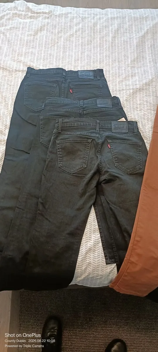 Mens jeans and shirts - Image 1