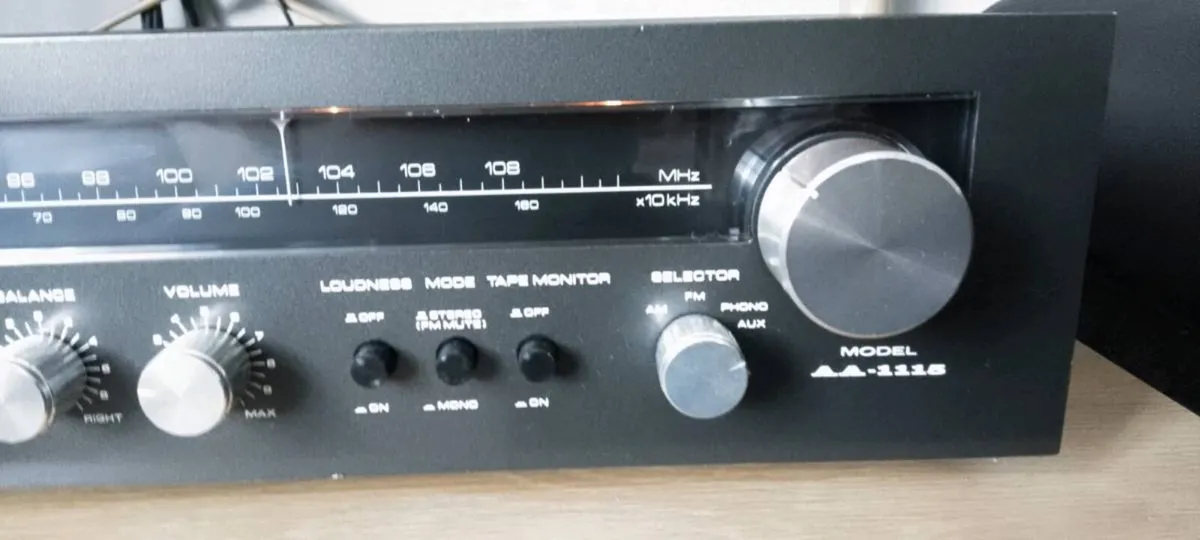 Akai Receiver AA-1115 - Image 2