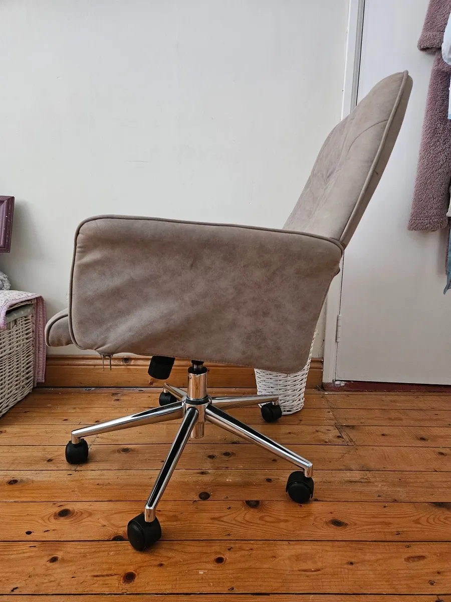 Upholstered Office / Desk Chair - Image 3