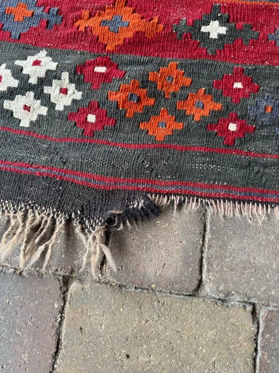 Large Vintage Handwoven Tribal Kilim Rug Wool Flatweave (203x275cm) - Image 2