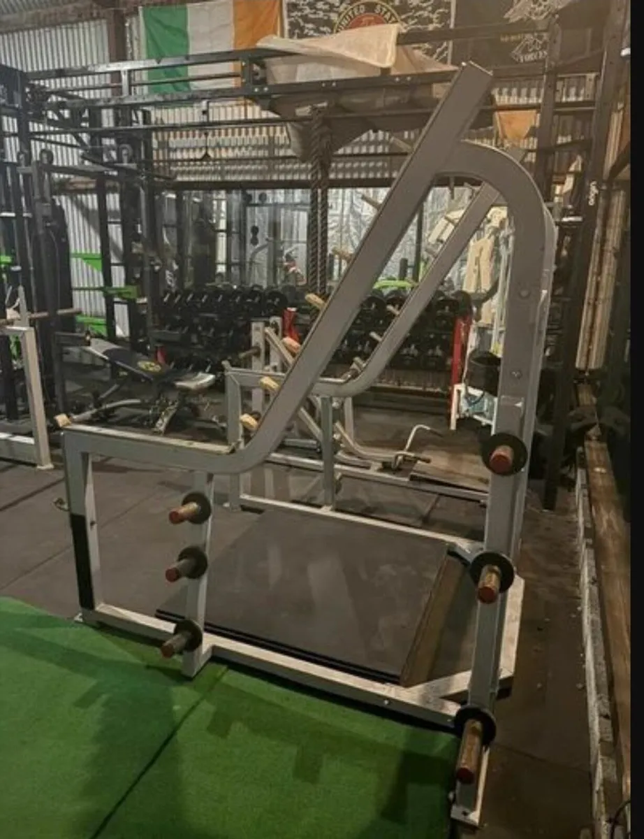 Flex Fitness Powerlifting Squat Rack Commercial - Image 3