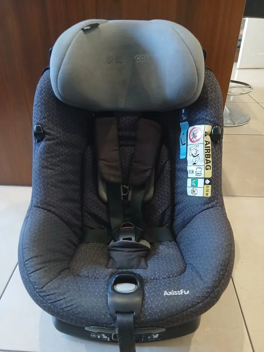 Car Seat - Image 4