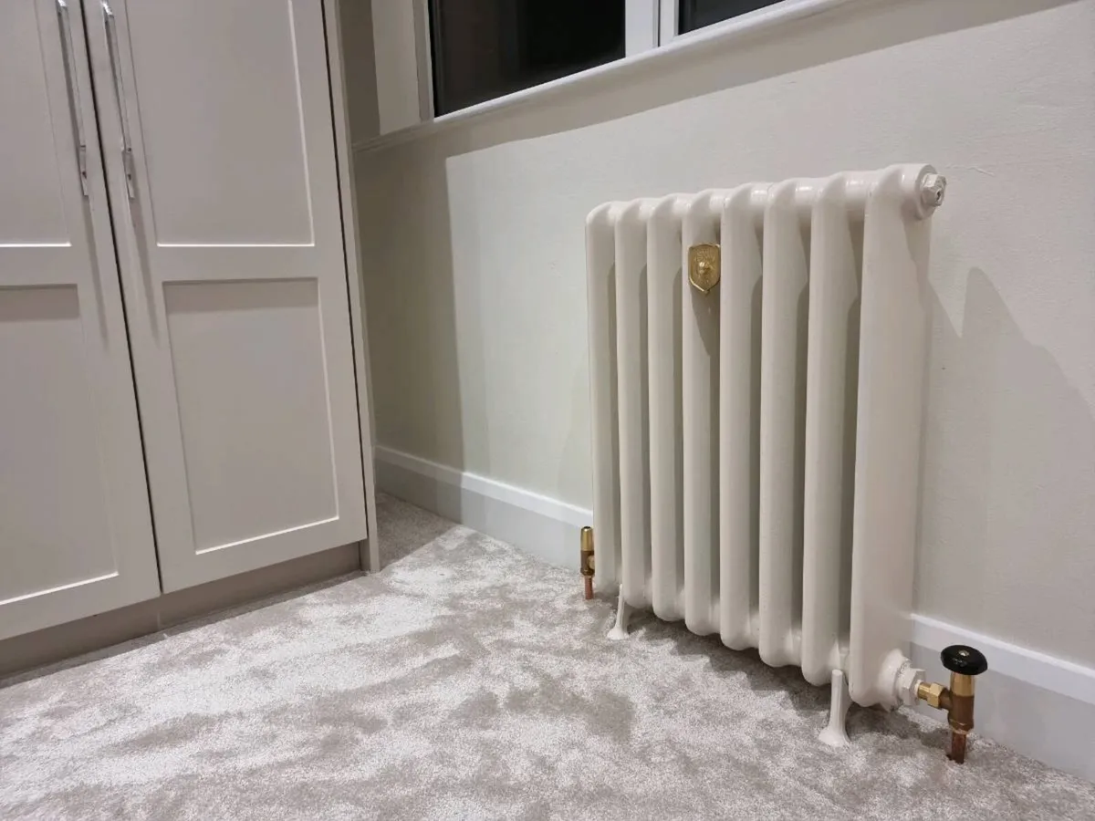 Traditional cast iron radiators - Fully restored - Image 2