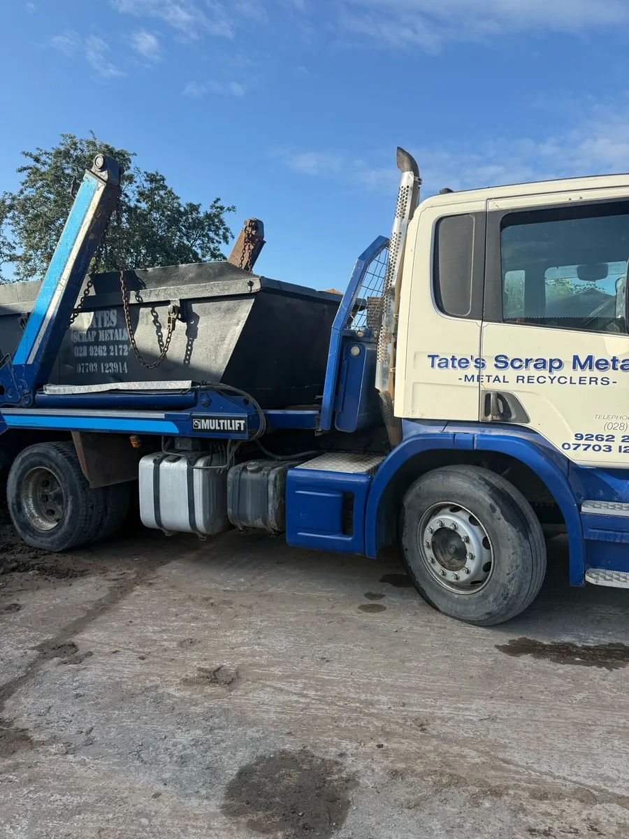 Scaina skip lorry - Image 3