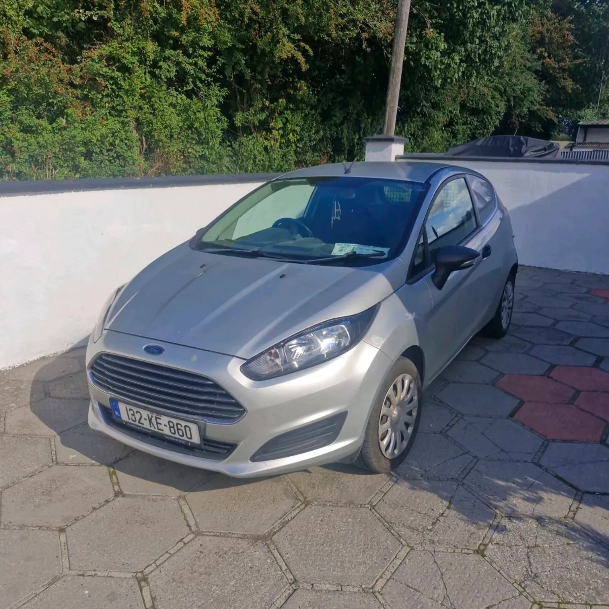 Ford fiesta (New doe) - Image 1