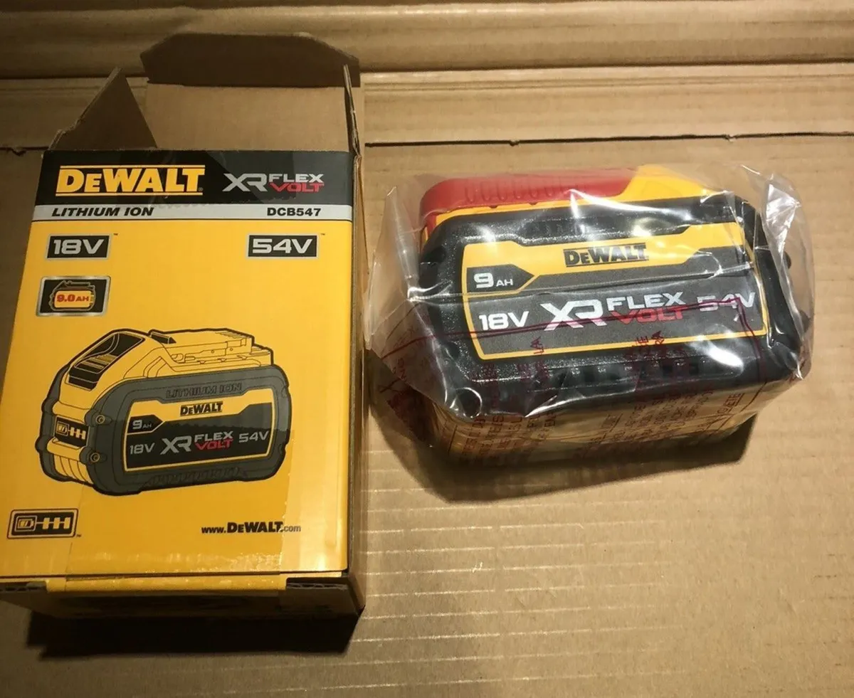 54V / 18V DeWalt XR FLEXVOLT 9Ah Battery - Image 2