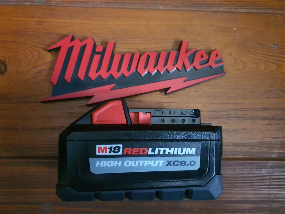 Milwaukee 6Ah Forge & 8Ah High Output Battery - Image 2
